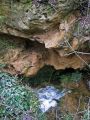 El ro ha excavado su cauce en la roca